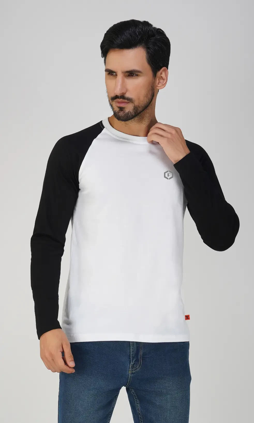 Febue Mens Color-blocked Fullsleeves Raglan T-shirt - White & Black